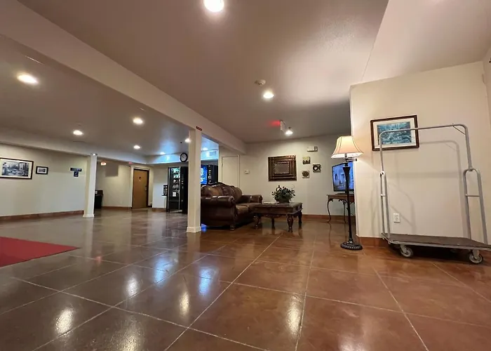 Americas Best Value Inn And Suites Ada