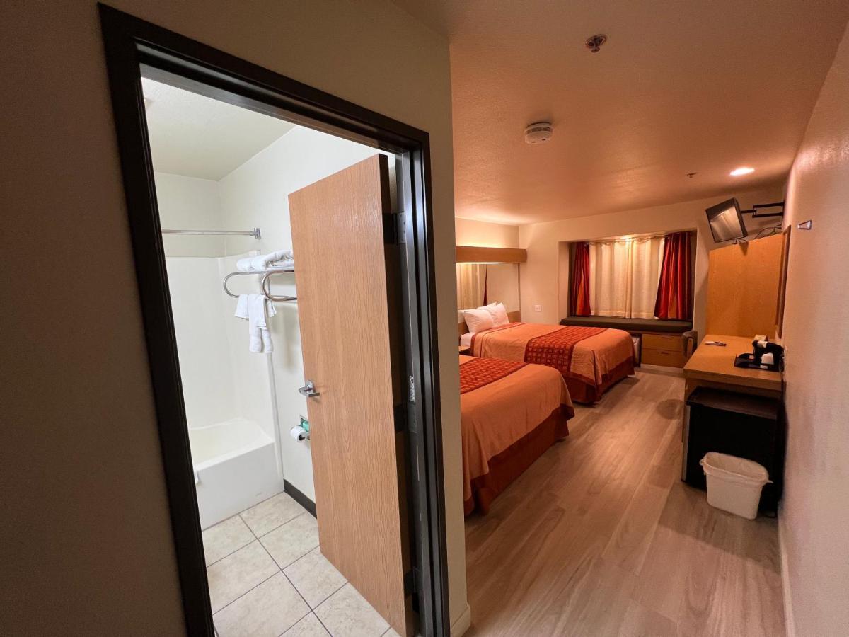 Hotel Americas Value And Ada