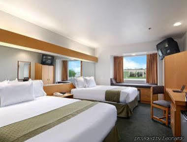 Americas Value And Hotel 2*